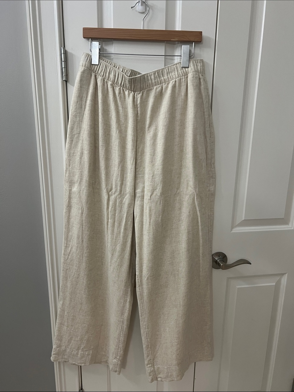 Women’s Abercrombie and Fitch Casual Drawstring Linen-Blend Pants — Cream